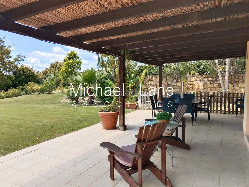 Foto 629dc951-8d7d-4138-8e39-085824d8f91a. Piano terra con parcheggio piscina in Sotogrande alto Sotogrande