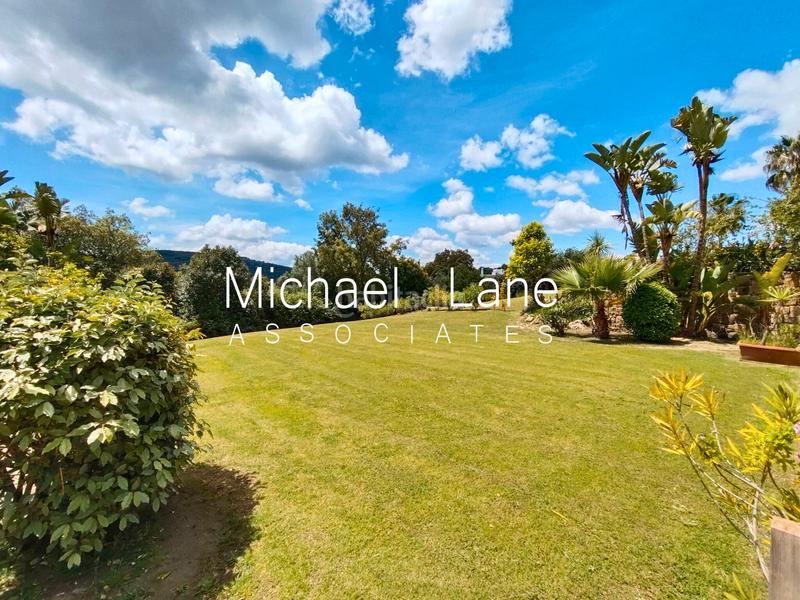 Foto 6d213ca3-72f5-486c-b355-96a7a9c2ef6e. Piano terra con parcheggio piscina in Sotogrande alto Sotogrande