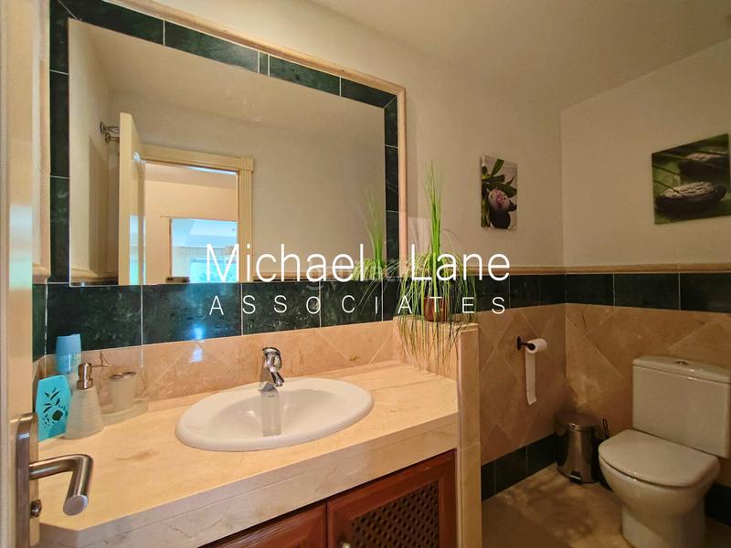 Foto c343cd6d-2eb1-4371-9049-ef9af0a0c7d9. Piano terra con parcheggio piscina in Sotogrande alto Sotogrande