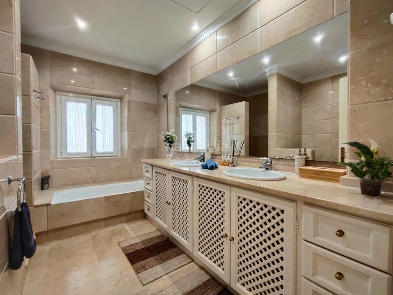 Foto 4a26eba6-5920-4991-bee2-a54d6d05225f. Chalet avec cheminée parking piscine dans Sotogrande alto Sotogrande