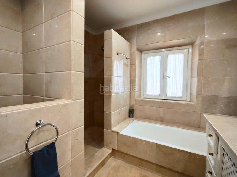 Foto 54453a2e-a34d-418e-9066-8b23f4b3f7c1. Chalet avec cheminée parking piscine dans Sotogrande alto Sotogrande