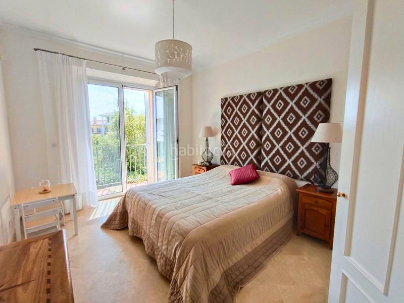 Foto ad44aabf-5450-46f3-ac79-806334a43a32. Chalet avec cheminée parking piscine dans Sotogrande alto Sotogrande