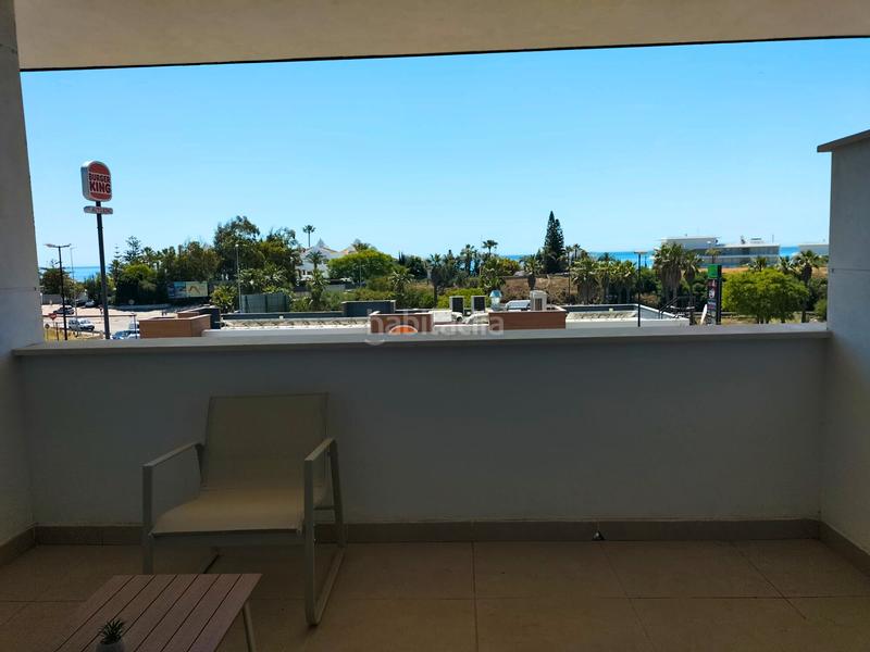 Foto 3bafca50-3618-4deb-bd13-46b620a6a54e. Etagenwohnung mit parking pool in Guadalobón Estepona