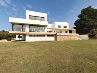 Xalet a Sotogrande Alto. Villa de diseño moderno en la reserva de sotogrande