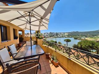 Àtic a Sotogrande Alto. Precioso ático de 2 dormitorios con vistas espectaculares en sot
