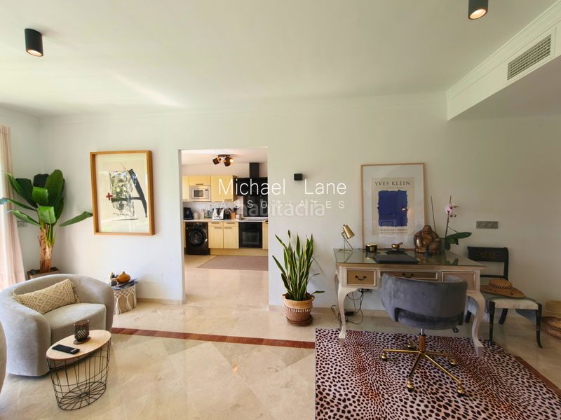 Foto 45ac7230-bb2c-4571-81aa-cc66629f68cb. Apartament amb piscina a Sotogrande alto Sotogrande