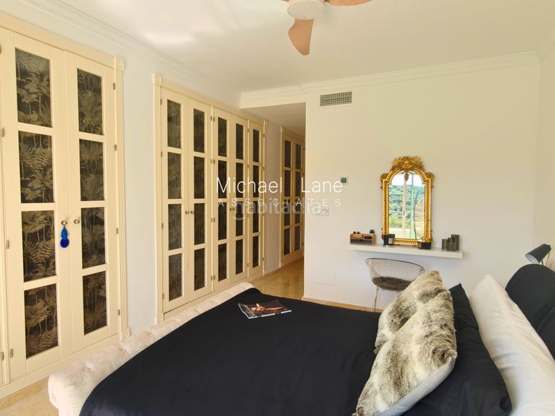 Foto c4bb3b5c-fe35-4a9c-b3d3-690f4eaebb5f. Apartament amb piscina a Sotogrande alto Sotogrande