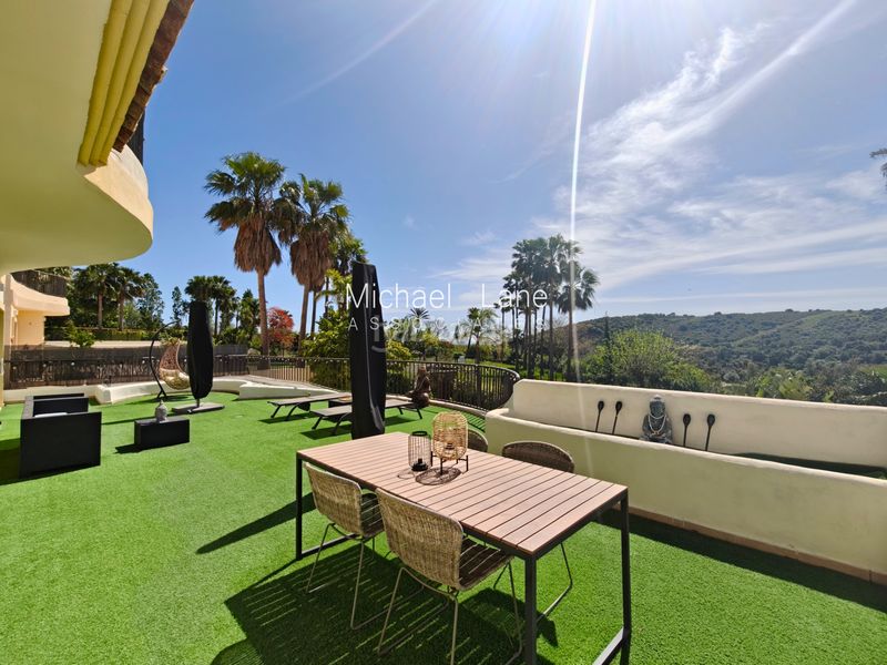 Foto f79f884a-7a5c-4d0c-8ff8-f5d90c80a930. Apartament amb piscina a Sotogrande alto Sotogrande