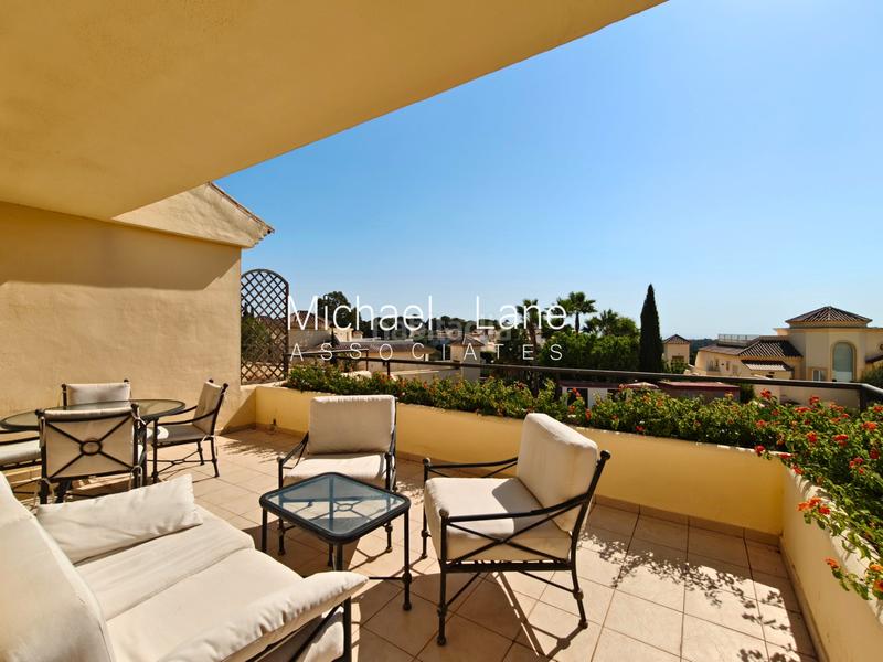 Foto 140afed4-718e-48c5-9c4b-a246e1e4d241. Piso exclusivo apartamento en san roque club de 3 dormitorios con vistas al mar en Sotogrande