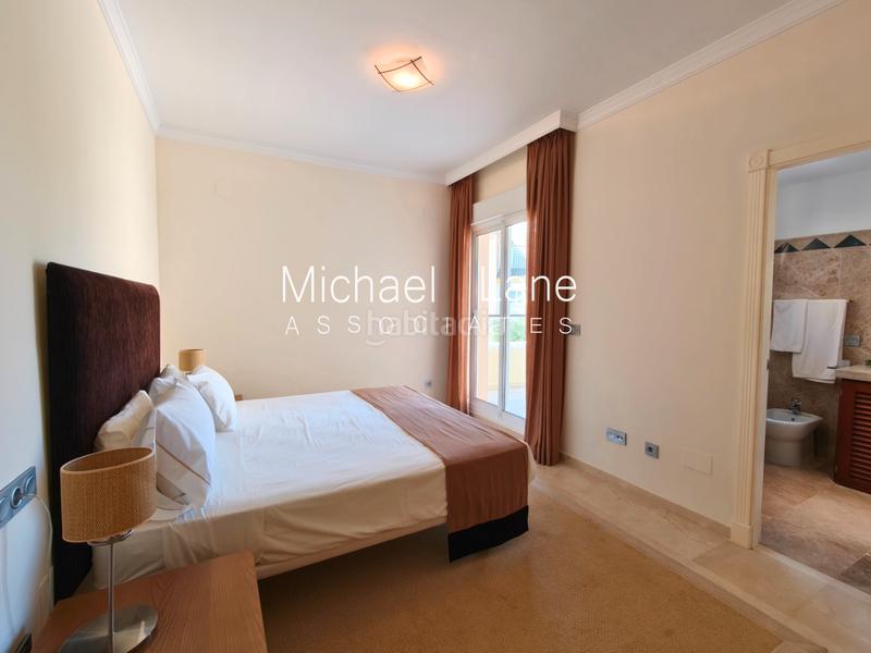 Foto 9eb5f63e-0472-4554-b1e5-cf5fe90a4d1b. Piso exclusivo apartamento en san roque club de 3 dormitorios con vistas al mar en Sotogrande