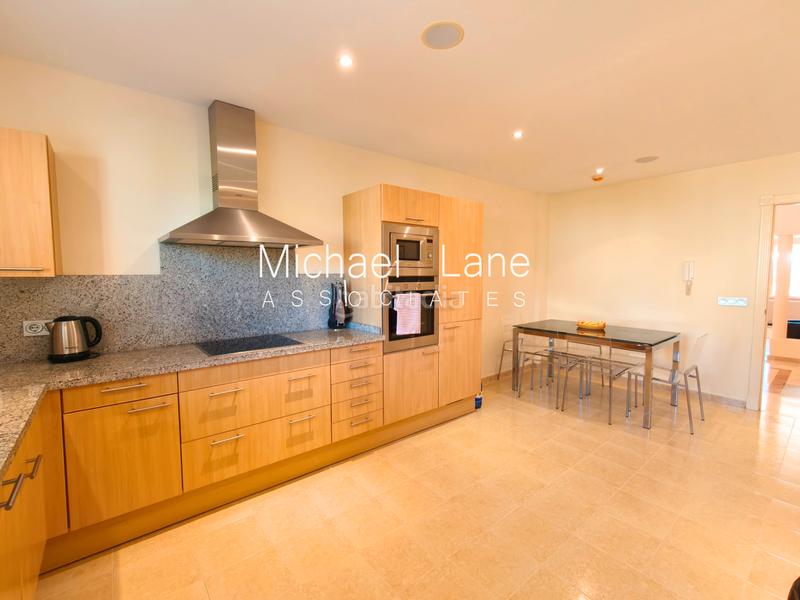 Foto b2690b19-7ac9-4bed-9e94-fb87789642c4. Piso exclusivo apartamento en san roque club de 3 dormitorios con vistas al mar en Sotogrande