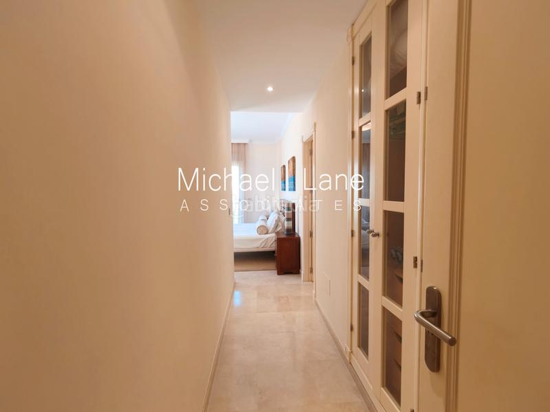 Foto b9d1c99b-11f3-4400-bff7-dbcc7135ef98. Piso exclusivo apartamento en san roque club de 3 dormitorios con vistas al mar en Sotogrande