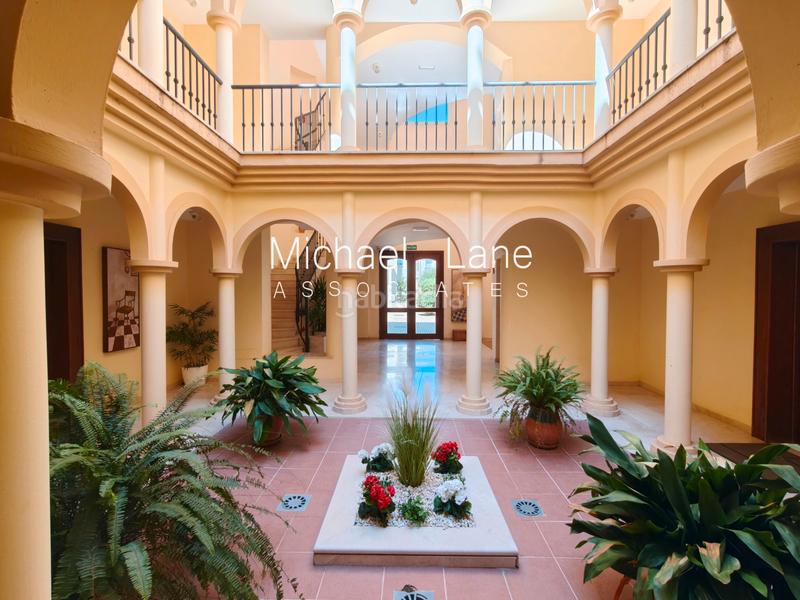 Foto d09bd080-4b4c-4aeb-88fb-9be8f279e34d. Piso exclusivo apartamento en san roque club de 3 dormitorios con vistas al mar en Sotogrande