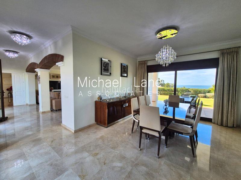 Foto 8ecb5b9b-c24b-4e1a-97ef-2088cefed246. Chalet hermosa villa de 5 dormitorios con impresionantes vistas al mar en Sotogrande