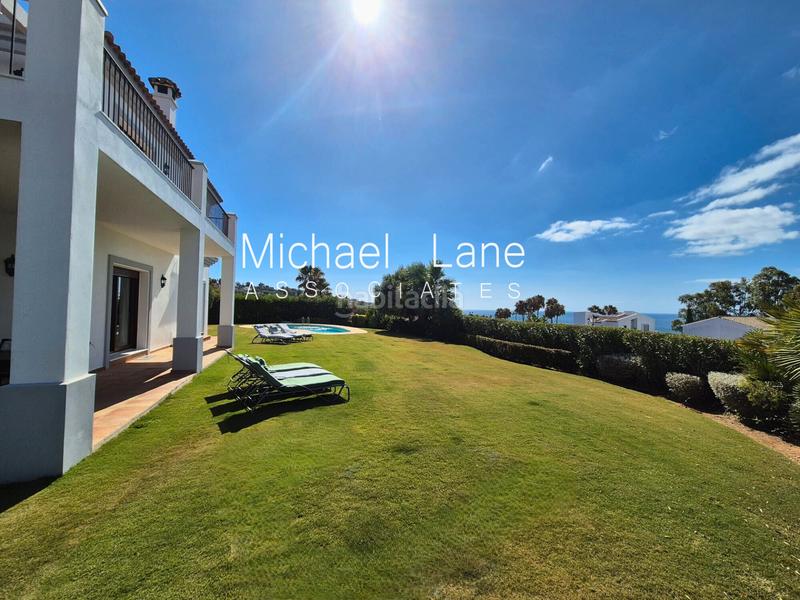 Foto ffd97ca5-25d1-43c6-a9d7-0ec627114b68. Chalet hermosa villa de 5 dormitorios con impresionantes vistas al mar en Sotogrande