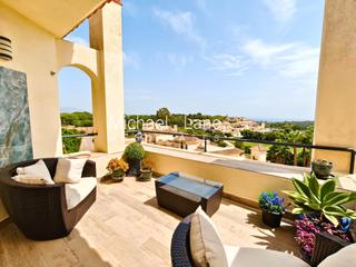 Dúplex  Urbanización san roque club. Ático dúplex completamente renovado con preciosas vistas al mar!