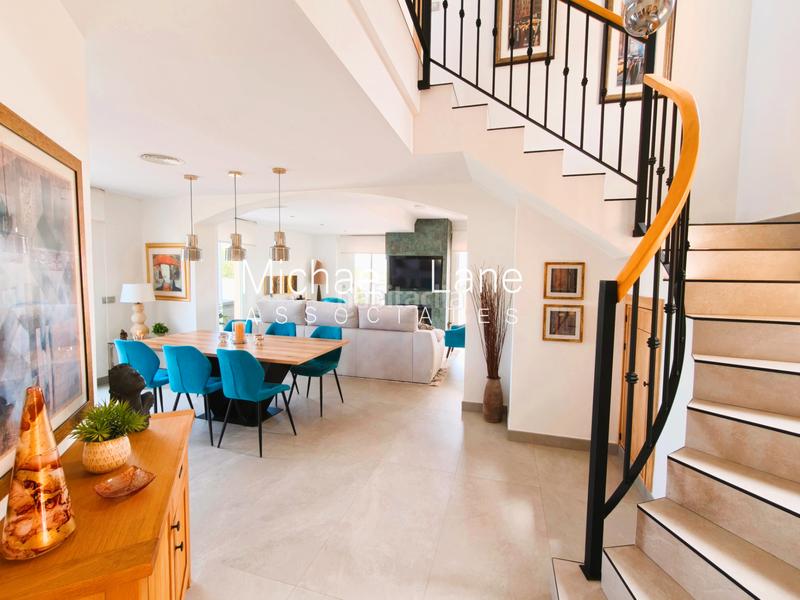 Foto 6152257a-a7fe-4922-8e0e-5e7bbee4d486. Dúplex ático dúplex completamente renovado con preciosas vistas al mar! en Sotogrande