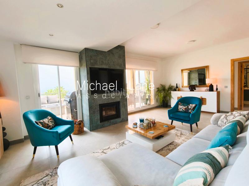 Foto 9f60e999-bcb4-4b13-b51b-e8e7cf690119. Dúplex ático dúplex completamente renovado con preciosas vistas al mar! en Sotogrande