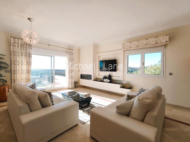 Foto 94078da4-bf19-4fa6-b2ee-18b2a9fb94ad. Pis amb aparcament piscina a Sotogrande alto Sotogrande