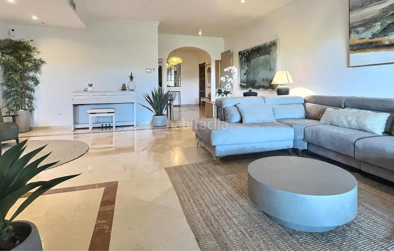 Foto d4a6ebdb-d075-4de3-8491-4e7be48065f9. Erdgeschoss mit kamin parking pool in Sotogrande alto Sotogrande