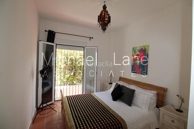 Foto a91bc1ff-5b58-4642-a624-e4047801873e. Chalet con camino parcheggio piscina in Sotogrande alto Sotogrande