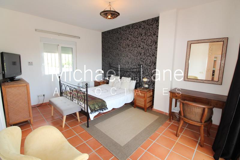 Foto dfc748ce-765b-4dea-a571-7f32530d1786. Chalet con camino parcheggio piscina in Sotogrande alto Sotogrande