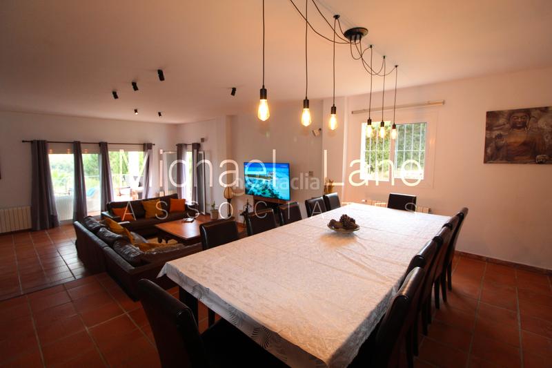 Foto fc9d60a5-aed9-4518-8f57-5a7790bf7289. Chalet con camino parcheggio piscina in Sotogrande alto Sotogrande