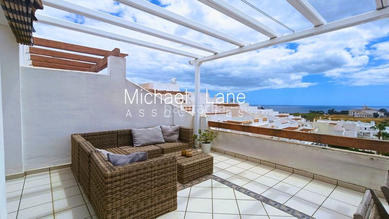 Foto 6fcbd145-750b-4320-a4a5-43eb9a68251f. Semi detached house with parking pool in Chullera Manilva