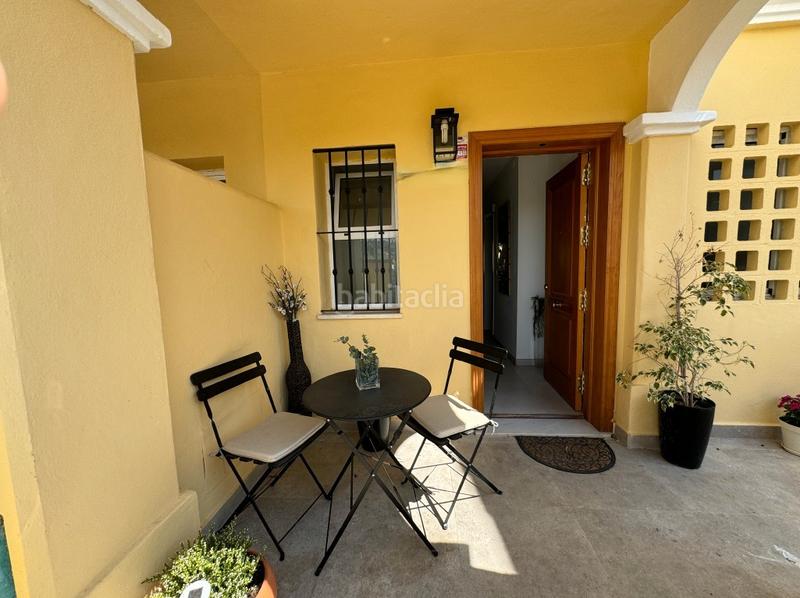 Foto ea5bef75-c13b-4184-a4dd-ebb0c0ab6182. Casa adossada amb piscina a Los Llanos Estepona