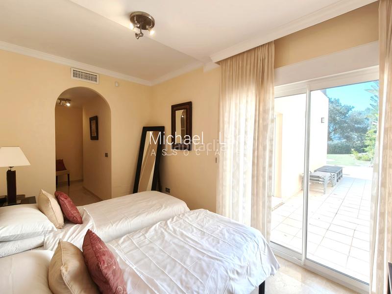 Foto 511a813d-6b69-4ef5-8506-d5cffb33bf84. Erdgeschoss mit pool in Sotogrande alto Sotogrande