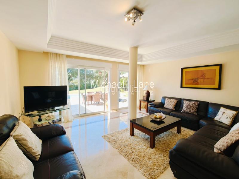 Foto 79bd603a-c322-4efb-8a58-cde980f10e18. Erdgeschoss mit pool in Sotogrande alto Sotogrande