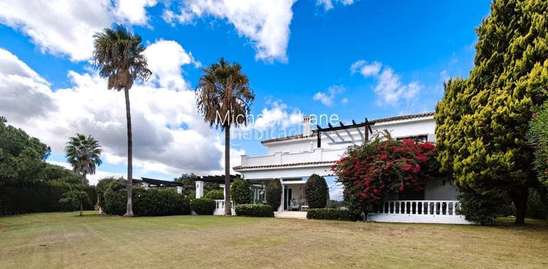Foto c0f520d2-acd5-4d21-8970-9d0d8007ccae. Chalet avec cheminée chauffage parking piscine dans Sotogrande