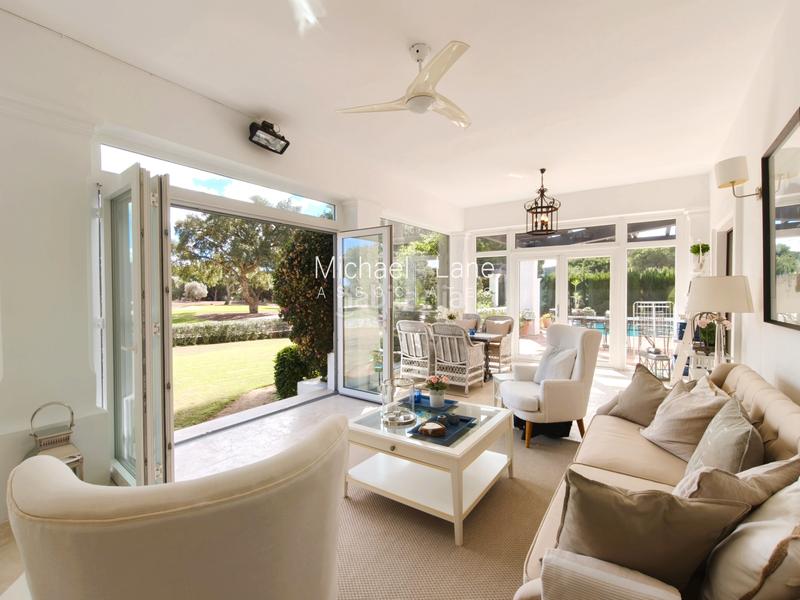 Foto d3a94b5d-1d9a-43c7-8607-3d4cbe0c4c9f. Chalet avec cheminée chauffage parking piscine dans Sotogrande