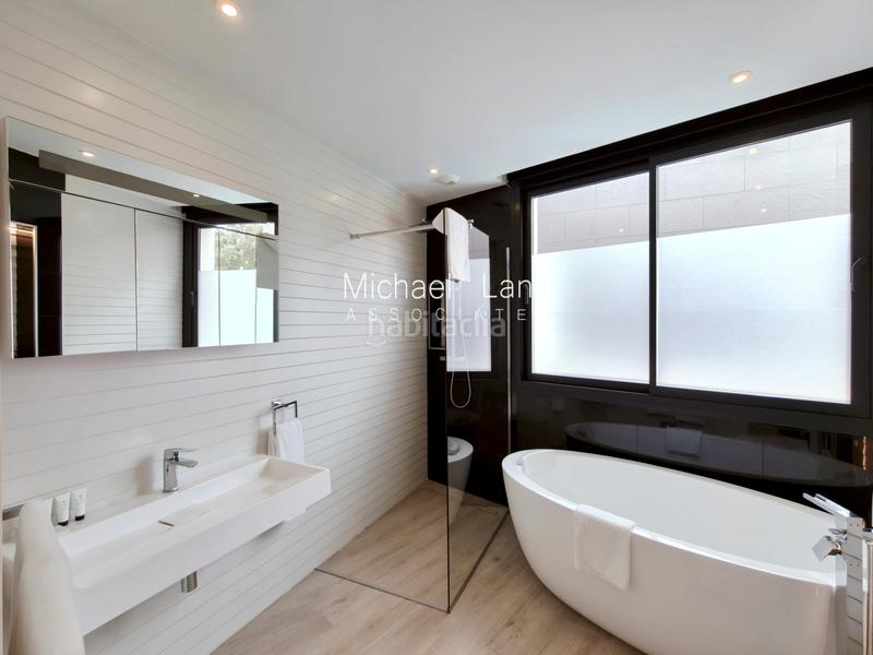 Foto a297dea6-181c-48e6-8d65-5ada6892143c. Xalet amb aparcament piscina a Sotogrande alto Sotogrande