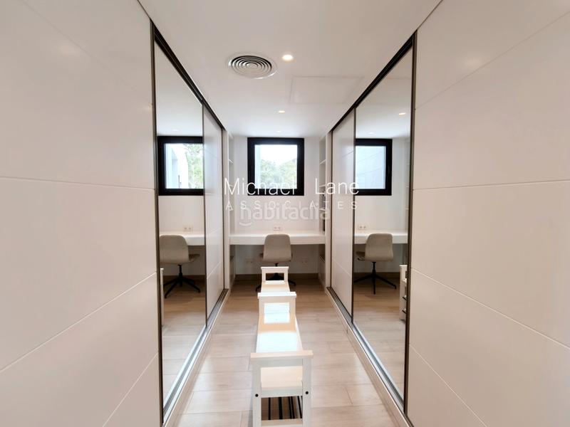 Foto bcdba95c-3b93-4e11-9a25-5acc3bfc51b5. Xalet amb aparcament piscina a Sotogrande alto Sotogrande