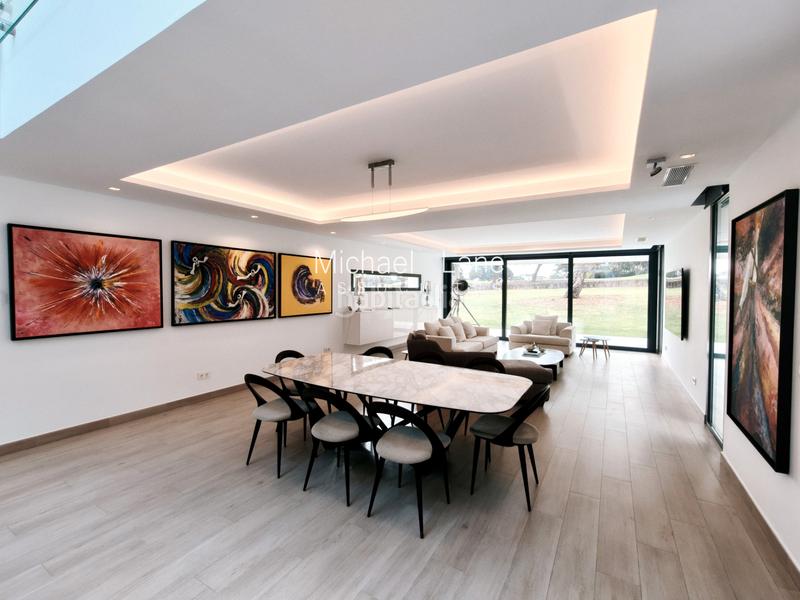 Foto f93595b9-dd3d-449f-a571-96c2d42ecd93. Xalet amb aparcament piscina a Sotogrande alto Sotogrande