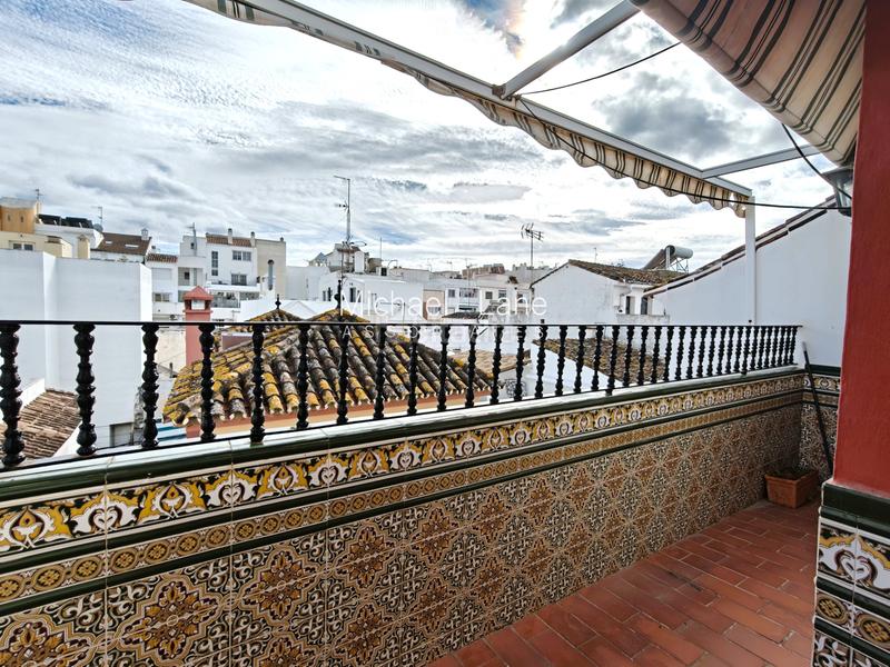 Foto 25568869-9570-43ac-a246-7dd212d851ac. Attique avec cheminée dans Centro Estepona