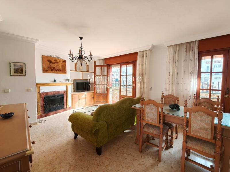 Foto 297c1855-4049-4f9d-b67a-ffa36382e4d9. Attique avec cheminée dans Centro Estepona