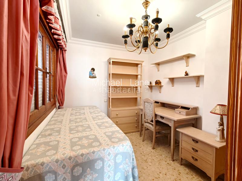 Foto fc1a7574-59b6-40ff-8e9e-156b1e5e1209. Attique avec cheminée dans Centro Estepona