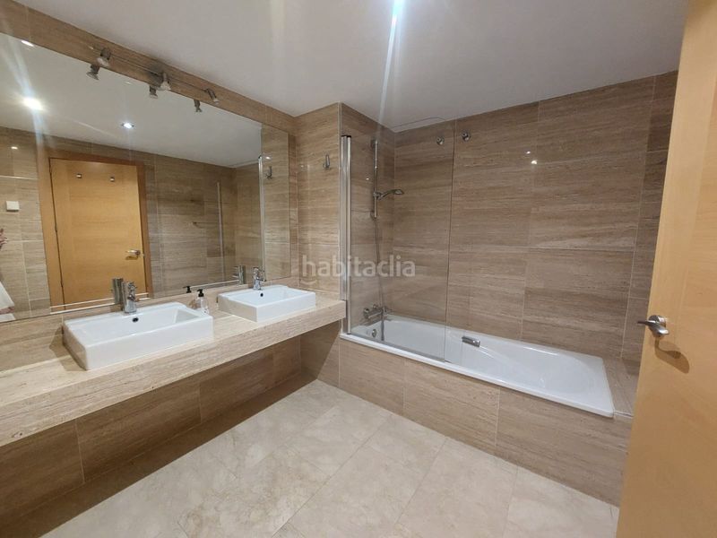 Foto f60c5865-8bfa-4de6-ba3a-0bdcdd716b22. Pis amb aparcament piscina a El Paraíso Benahavís