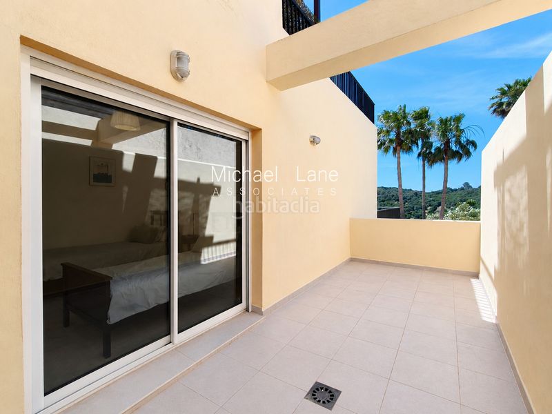 Foto 42689596-4146-4dde-b1cf-6ff5ed43cf93. Pis a calle mesilla del diente 95 a Sotogrande alto Sotogrande