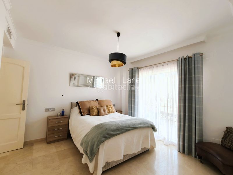 Foto 13311a76-e986-414b-befd-09d897a537c3. Àtic amb calefacció aparcament piscina a Sotogrande alto Sotogrande