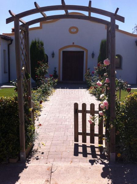 Foto 8c4a314e-e027-4343-b81d-4d09aa51e1ce. Xalet amb xemeneia aparcament piscina a Sotogrande alto Sotogrande