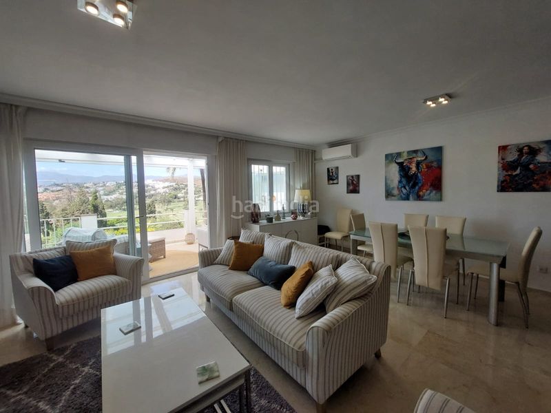 Foto 9fa81cde-67a7-4270-bd4f-fe1000e96867. Casa adossada amb xemeneia piscina a Paraiso - Barronal Estepona