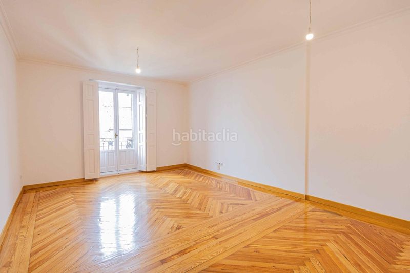 Foto 9741c19a-7c81-4d79-8e9c-939ec6ec5331. Rent flat in concepcion jeronima 35 in Embajadores-Lavapiés Madrid