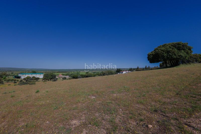 Foto 57a4f1be-4a67-445d-9e43-1e4d9dd18d66. Finca rústica a Navalperal de Pinares