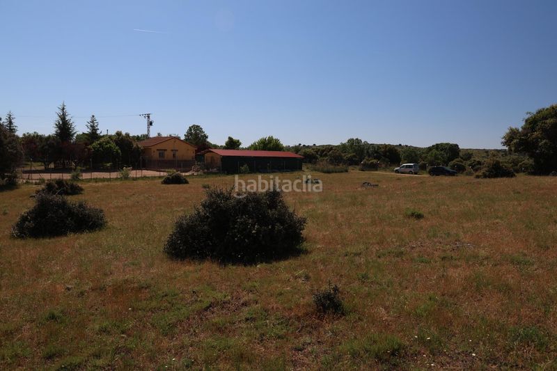 Foto 73ac3087-88fe-4379-9c11-614026a35a7e. Finca rústica a Navalperal de Pinares