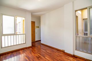 Flat in Calle Divino Pastor 30