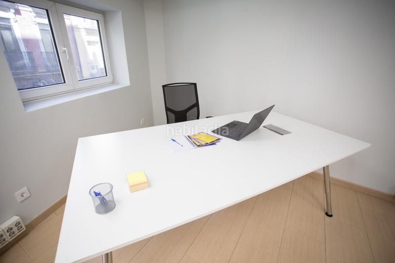 Foto e3850a08-1d8c-4a2d-993f-2132710517e9. Local comercial local en venta en calle de san bernardo, 5, en Madrid