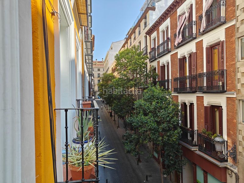 Foto dfe21c71-f6a6-4311-80ae-21f33815d09f. Lloguer pis a calle relatores 14 a Embajadores-Lavapiés Madrid